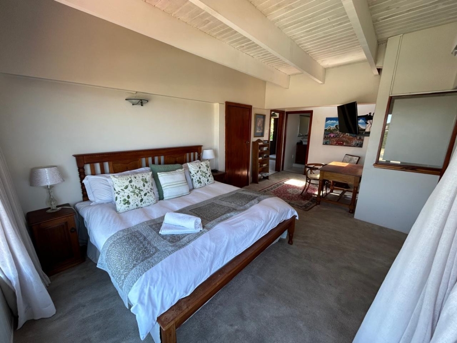 5 Bedroom Property for Sale in Blue Bend Eastern Cape